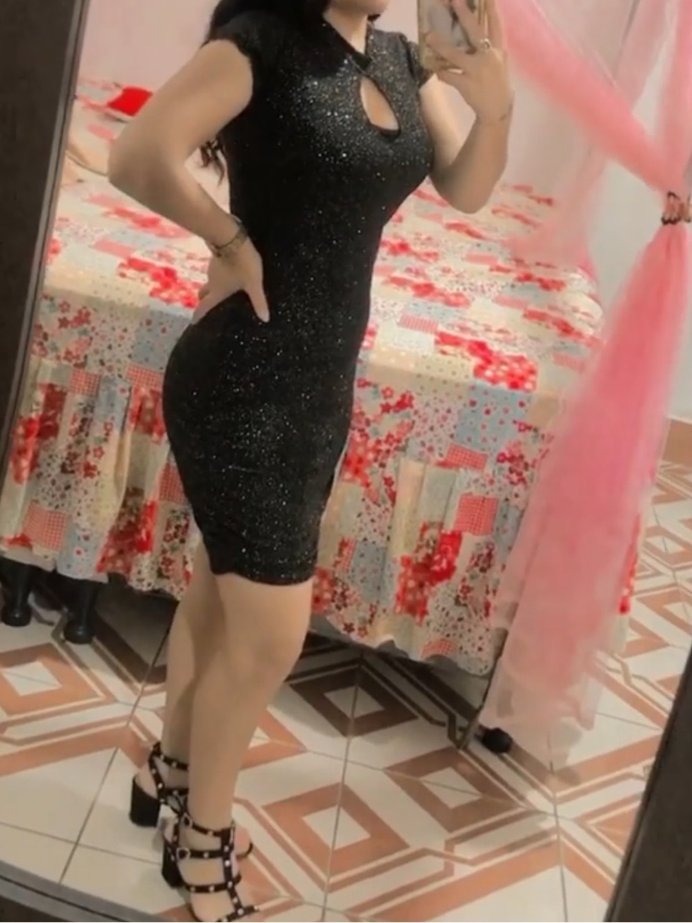 Black Sparkle Keyhole Bodycon Dress - Elegant Evening Wear